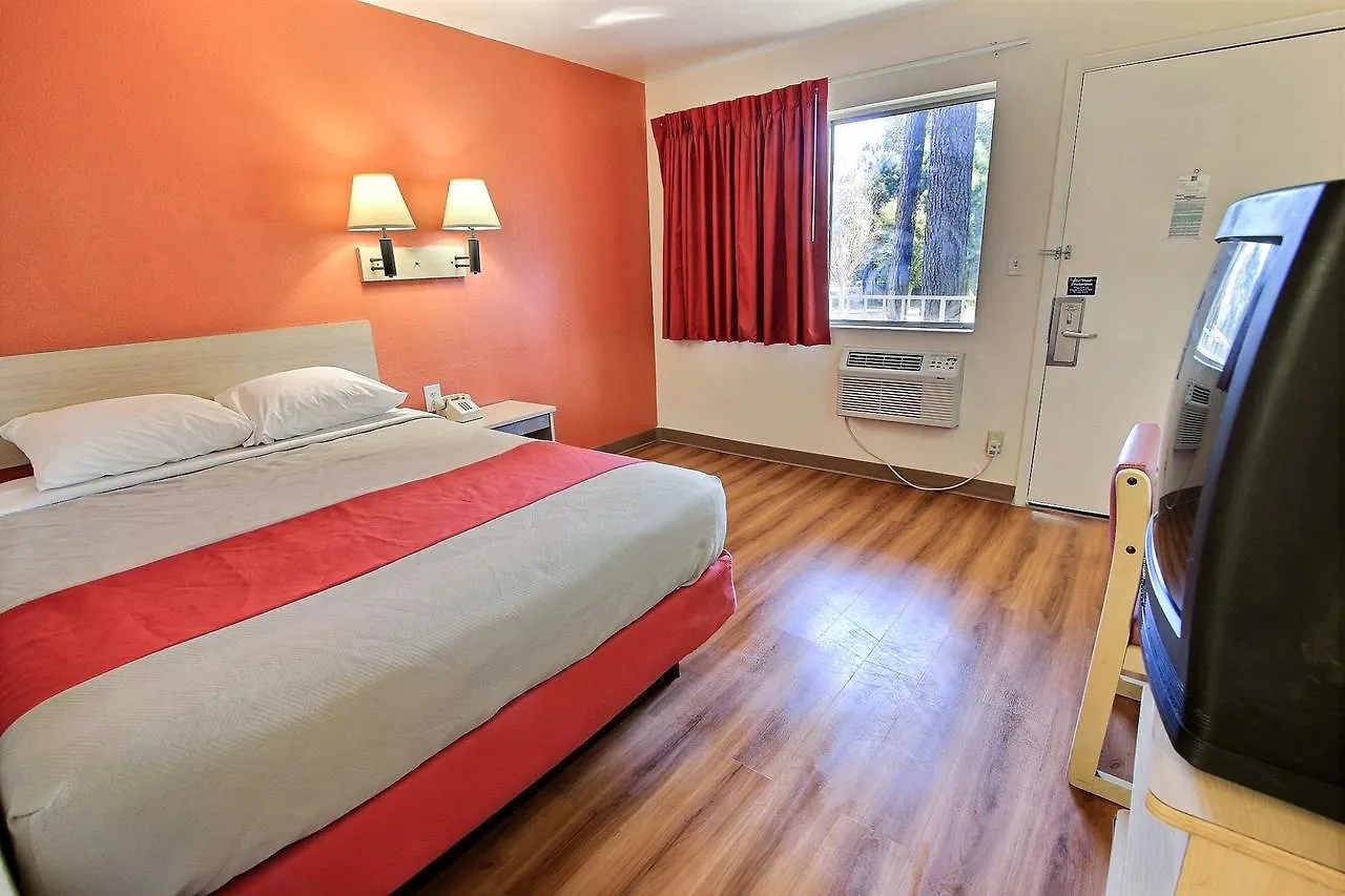 Motel 6 Williamsburg 2*,  USA